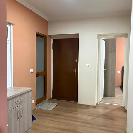 Diana's - Blloku Park Appartement *
