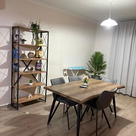 Diana's - Blloku Park Appartement Tirana